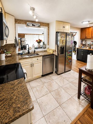 3810 AUTUMN PALM DRIVE, Zephyrhills, FL 33541
