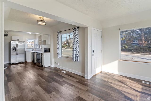 9 COLONIAL, Layton, UT 84041