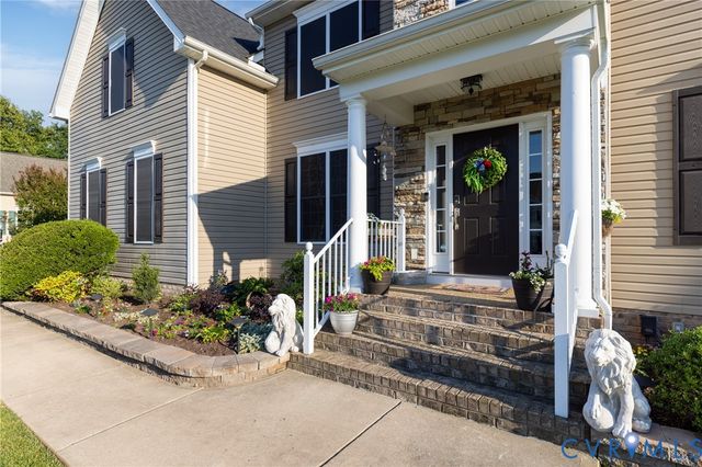 11306 Longtown Dr, Midlothian, VA 23112