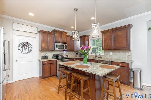 11306 Longtown Dr, Midlothian, VA 23112