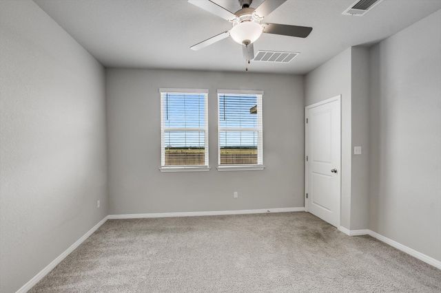 212 Prairie Song LN, Liberty Hill, TX 78642