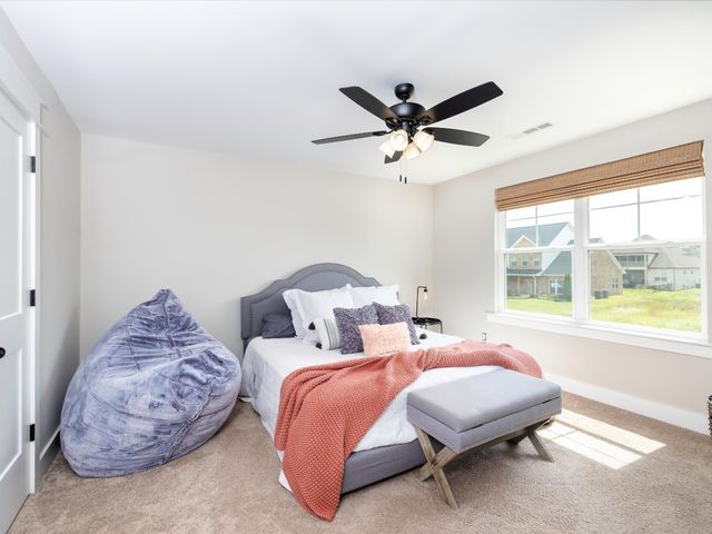 1107 Owen Layne Dr, Murfreesboro, TN 37129