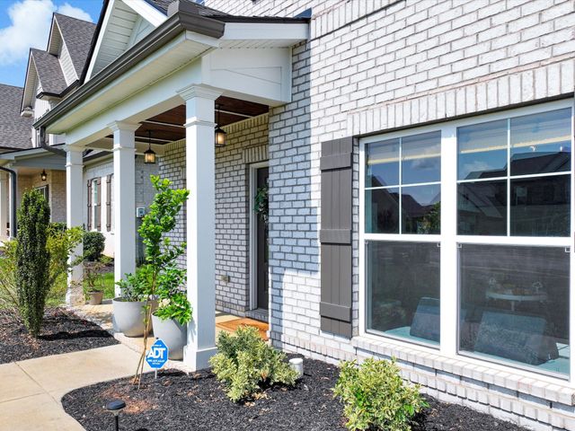 1107 Owen Layne Dr, Murfreesboro, TN 37129