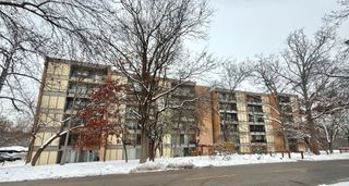 6010 Oakwood Drive 5D, Lisle, IL 60532