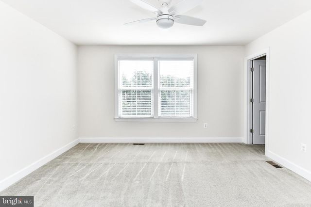 3735 POWELL LN, Falls Church, VA 22041