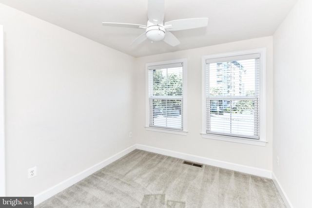 3735 POWELL LN, Falls Church, VA 22041