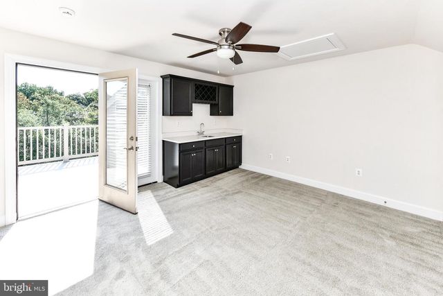 3735 POWELL LN, Falls Church, VA 22041
