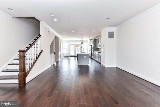 3735 POWELL LN, Falls Church, VA 22041