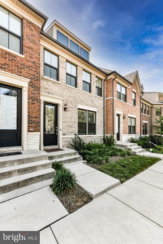 3735 POWELL LN, Falls Church, VA 22041
