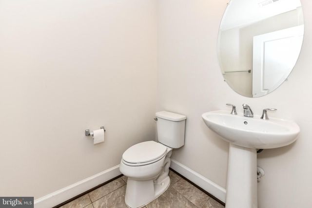3735 POWELL LN, Falls Church, VA 22041