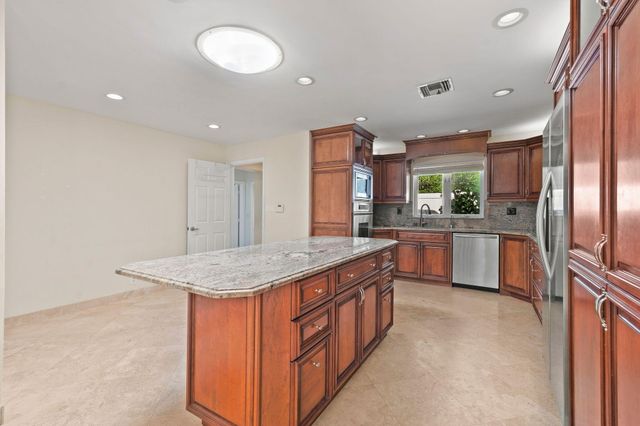 2729 NE 30TH Street, Lighthouse Point, FL 33064