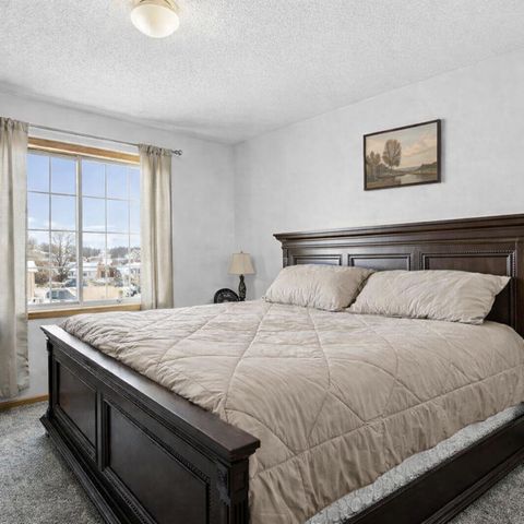 2209 E 117th Street E 109, Burnsville, MN 55337