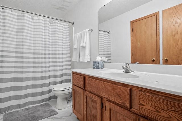 2209 E 117th Street E 109, Burnsville, MN 55337