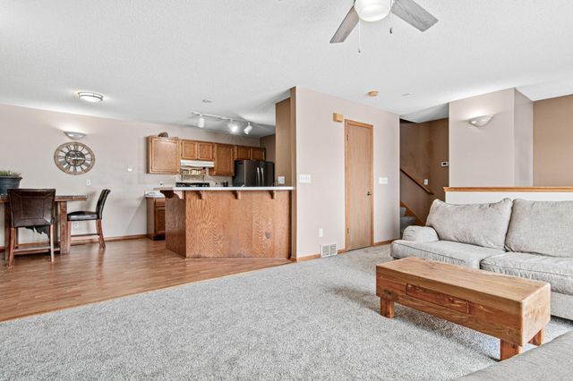 2209 E 117th Street E 109, Burnsville, MN 55337