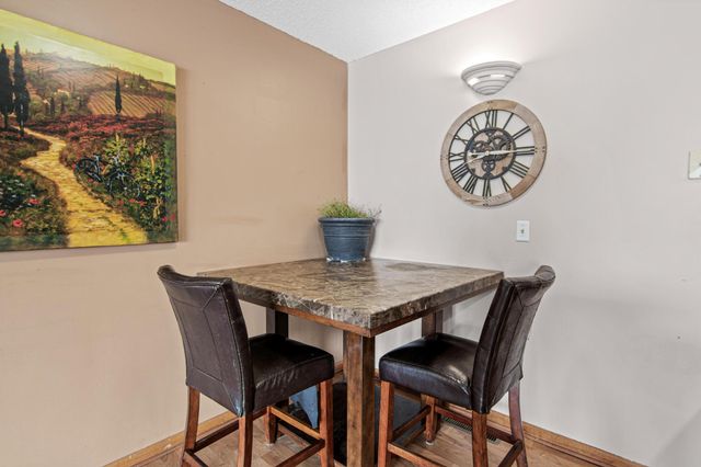 2209 E 117th Street E 109, Burnsville, MN 55337