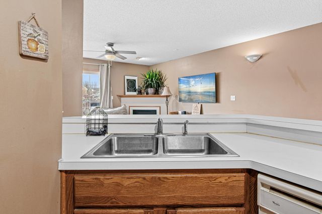 2209 E 117th Street E 109, Burnsville, MN 55337