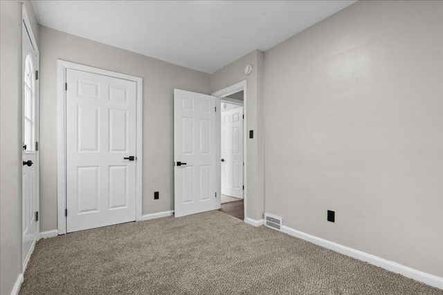 10042 Grayton Street, Detroit, MI 48224
