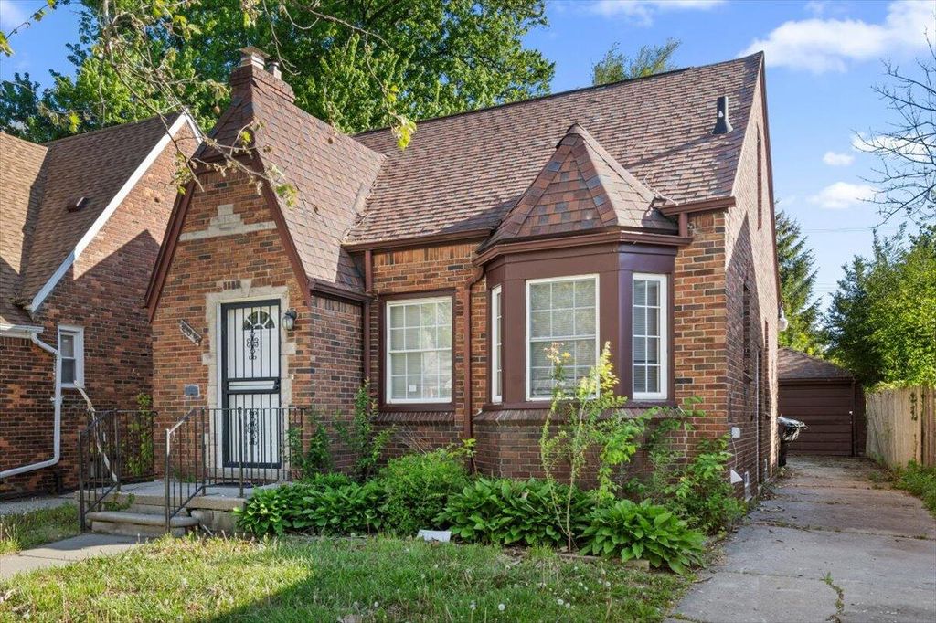 10042 Grayton Street, Detroit, MI 48224