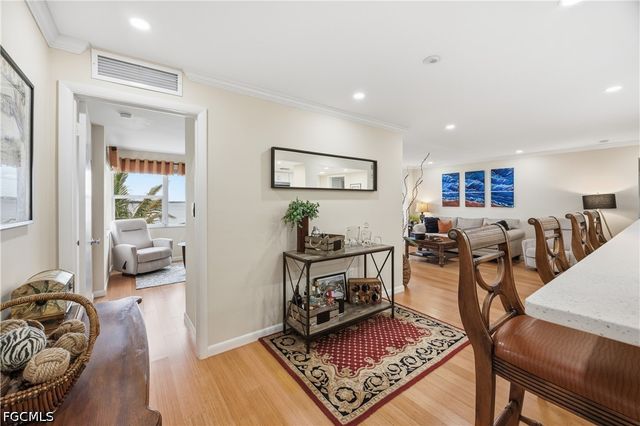 1900 Clifford ST 301, Fort Myers, FL 33901