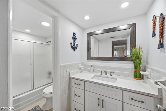 1900 Clifford ST 301, Fort Myers, FL 33901