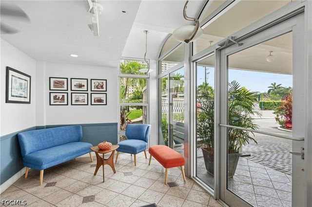 1900 Clifford ST 301, Fort Myers, FL 33901