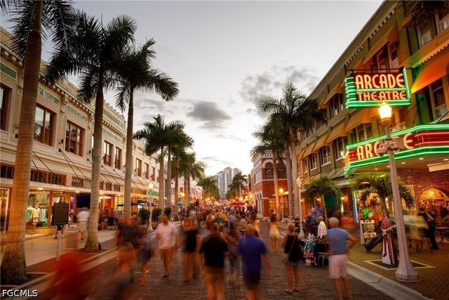 1900 Clifford ST 301, Fort Myers, FL 33901