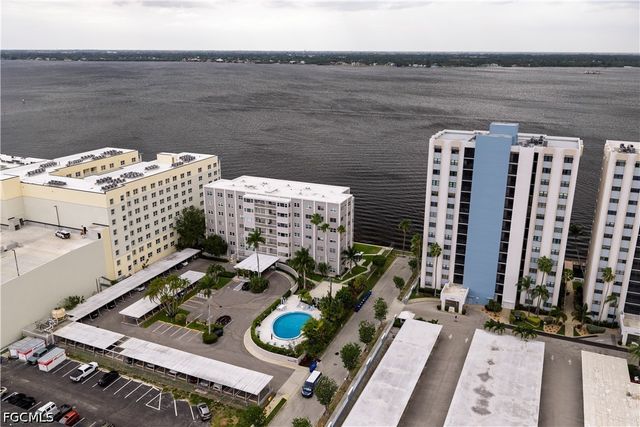 1900 Clifford ST 301, Fort Myers, FL 33901