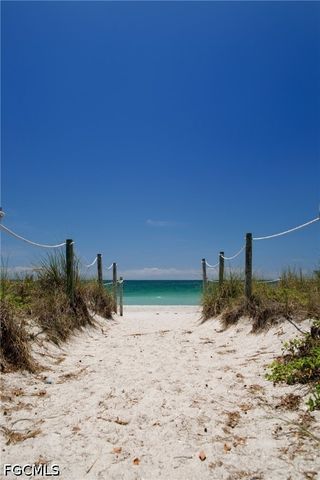 1900 Clifford ST 301, Fort Myers, FL 33901