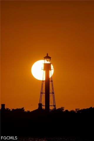 1900 Clifford ST 301, Fort Myers, FL 33901