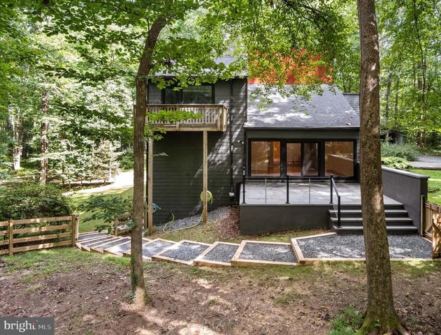 634 SPRINGVALE RD, Great Falls, VA 22066