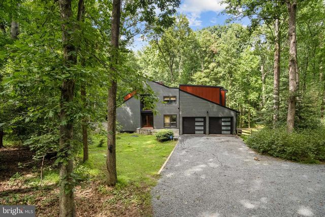634 SPRINGVALE RD, Great Falls, VA 22066