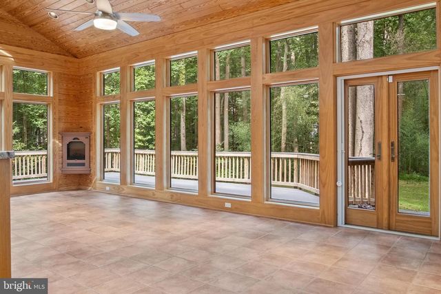 634 SPRINGVALE RD, Great Falls, VA 22066