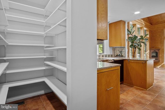 634 SPRINGVALE RD, Great Falls, VA 22066