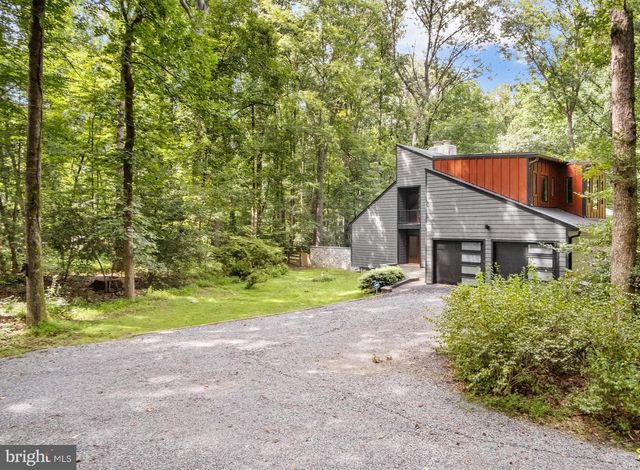 634 SPRINGVALE RD, Great Falls, VA 22066