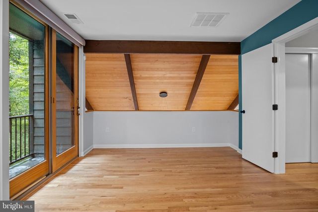 634 SPRINGVALE RD, Great Falls, VA 22066