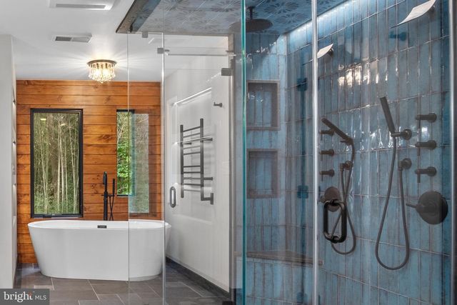 634 SPRINGVALE RD, Great Falls, VA 22066