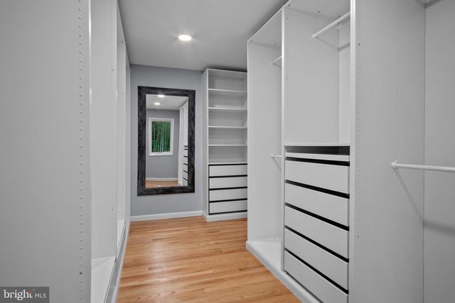 634 SPRINGVALE RD, Great Falls, VA 22066