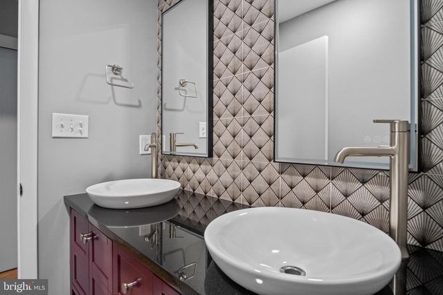 634 SPRINGVALE RD, Great Falls, VA 22066