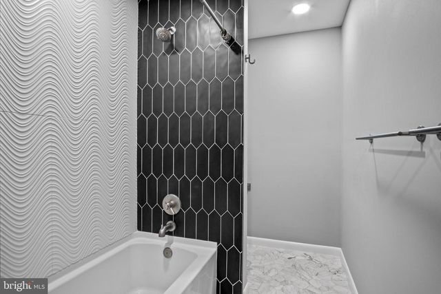 634 SPRINGVALE RD, Great Falls, VA 22066