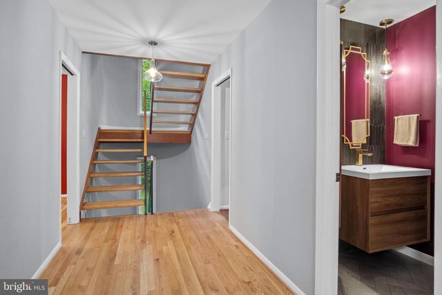 634 SPRINGVALE RD, Great Falls, VA 22066