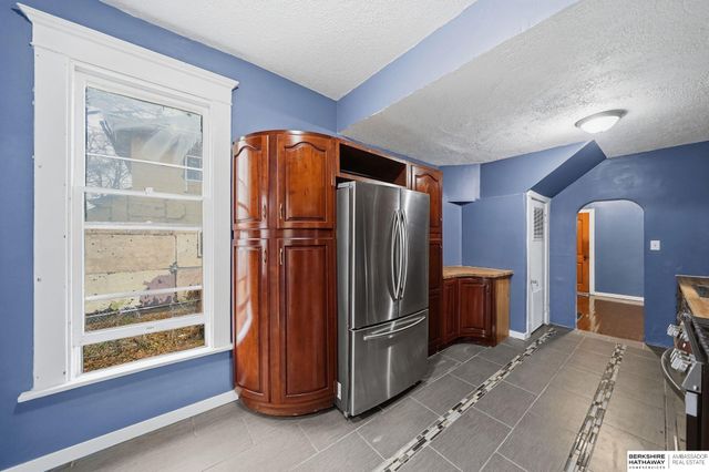 1415 N 33rd Street, Omaha, NE 68131