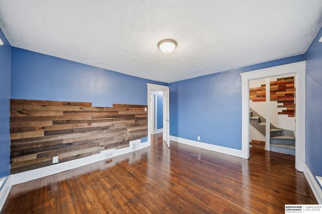 1415 N 33rd Street, Omaha, NE 68131