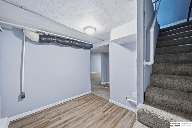 1415 N 33rd Street, Omaha, NE 68131