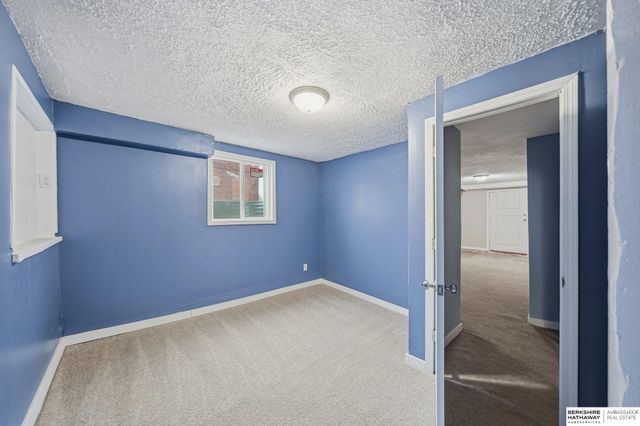 1415 N 33rd Street, Omaha, NE 68131