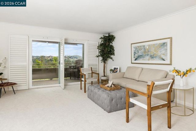 2409 Golden Rain Road 1, Walnut Creek, CA 94595