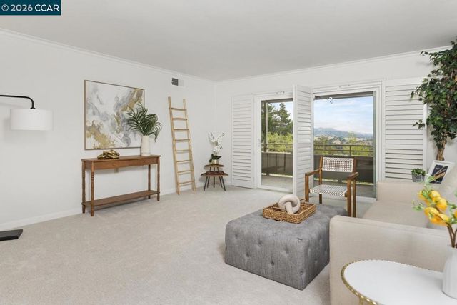 2409 Golden Rain Road 1, Walnut Creek, CA 94595