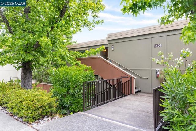 2409 Golden Rain Road 1, Walnut Creek, CA 94595