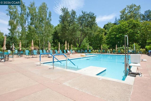 2409 Golden Rain Road 1, Walnut Creek, CA 94595