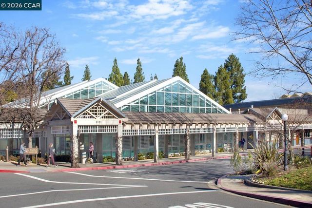 2409 Golden Rain Road 1, Walnut Creek, CA 94595
