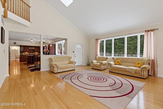 20 Edelweiss Court, Voorhees, NJ 08043